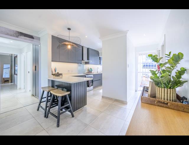 3 BEDROOM SIMPLEX FOR SALE IN SOMERSET PARK